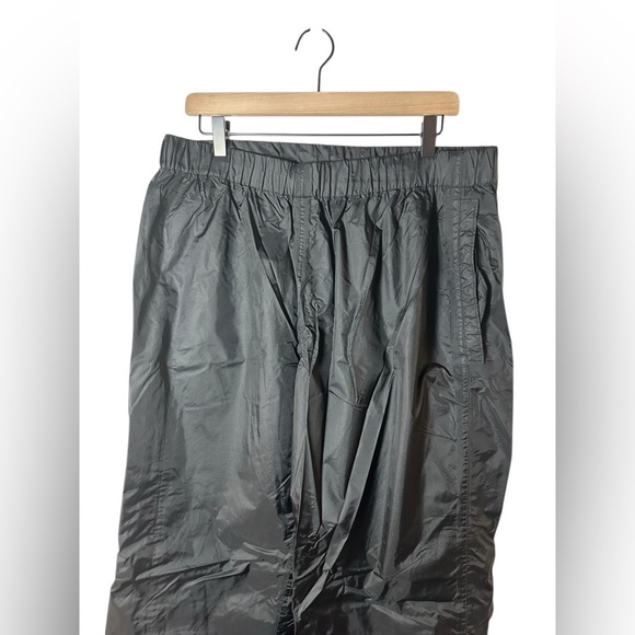 Columbia Men’s Large Black Nylon Waterproof Ski / Hiking Pants - Picture 6 of 12